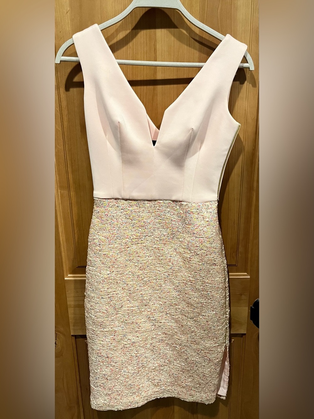 Black Halo Eve Sleeveless Pale Pink Sequin Sheath Dress
